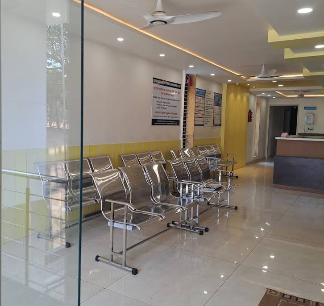 Front desk and consultation entrance